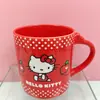 MINISO Productos Famosos y Excelentes Serie Temporada de Manzana Hello Kitty Taza de Agua Hello Kitty con Plato Taza de Cerámica Taza de Café
