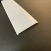 Procesamiento de apertura de molde moldeo por extrusión de PC personalizado lámpara de pantalla fría plástico de policarbonato gabinete lámpara de pantalla de iluminación por inducción