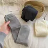 Calcetines de ternera blancos lechosos con borde de volantes para mujer, calcetines largos apilables de primavera y otoño con encaje hueco, calcetines altos JK sin costuras