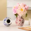 Jarrón de Porcelana Azul y Blanco, Simple y Moderno, Pintado a Mano, Estilo Ins de Alta Gama, Arreglo Floral para Sala de Estar, Decoración Suave de Lujo Ligero, Recipiente Decorativo para Flores de Mesa