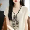 Top de punto de lino helado con cuello en V y manga corta, estilo maduro ligero para mujer, con decoración de bufanda de seda, camiseta top de verano fina, holgada, transpirable, con manga de volantes