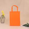 Bolsa de tela no tejida al por mayor de punto película en blanco Prensado en caliente bolso tridimensional plegable bolsa de embalaje de ropa se puede imprimir logo
