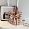 Bolso de punto de gran capacidad transfronterizo, bolso de mano elegante para mujer, nuevo modelo de otoño 2026 versión coreana, bolso simple de hombro y cruzado