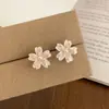 Pendientes Exquisitos de Flor con Goteo de Aceite Estilo Dulce de Lujo Ligero Estilo Francés para Mujer, Diseño Único y Versátil con un Toque de Alta Gama