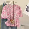 Camiseta Doce de Gola Redonda Estilo Francês Verão Novo Rosa Floral Cereja Redutora de Idade Camiseta Baby Top de Manga Curta para Mulheres