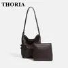Bolso de hombro con colgante floral tejido simple estilo coreano y japonés, nuevo 2026, bolso de mano versátil casual para el trabajo, vintage, con estampado de letras