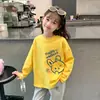 Camiseta infantil de algodão puro de manga longa, estilosa camiseta base de bebê com desenho estilo ins, novo top de outono 2026 para meninas, primavera e outono