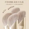 Pincel Sombra de Nariz Forma de Abanico Medio Cangzhou Pincel de Maquillaje Forma de Hoz Angulado Pequeño en Forma de Abanico para Contorno de Puente Nasal y Difuminado de Iluminador