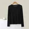 Camiseta de manga larga con cuello redondo para mujer, simple, color liso de primavera, holgada y estilizada, adecuada como capa base, delgada y se puede usar como prenda exterior.