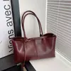 Bolsa de mão vintage estilo coreano para atacado para mulheres, nova coleção outono 2026, bolsa de ombro patchwork de cor sólida, bolsa de ombro para o dia a dia
