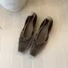 Zapatos retro de terciopelo para aumentar la altura tipo rollo de huevo, 2026 elegantes y modernos, nuevos para otoño, versátiles, elegantes, bailarinas.