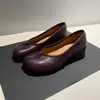 Versão em couro~Sapatilhas retrô femininas de bico dividido plissado estilo casco de porco, slip-on de corte baixo, sapatos de salto médio versáteis