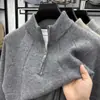 Suéter de malha com meio zíper para homens, novo suéter base quente casual versátil de cor sólida jacquard vintage de inverno