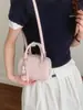 Bolso de Mano Pequeño Cuadrado Simple y Versátil para Mujer, Nuevo Estilo Primavera 2026, Alta Calidad, Elegante, Bolso Cruzado y de Hombro Casual