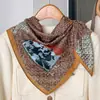 Pañuelo Cuadrado Pequeño de Lino Rojo Carruaje 70 Para Mujer Estilo Coreano Versátil Primavera y Otoño Delgado Profesional Pañuelo de Azafata