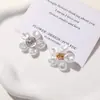 Estilo francês delicado, imitação de pérola, estames dourados, cachos de flores decorados, brincos DIY, acessórios de orelha, broches, grampos de cabelo, acessórios para roupas