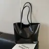 Bolsa de temperamento de alta qualidade para o trabalho, grande capacidade, atacado transfronteiriço, nova bolsa de ombro única feminina para a temporada outono e inverno, bolsa tote casual