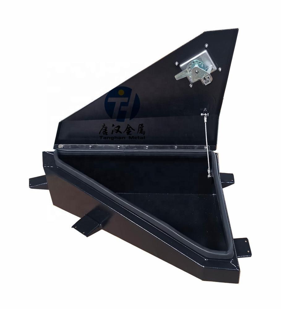 black crash bar box 4