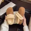 Pantuflas cálidas tipo Birkenstock con forro de felpa para mujer para 2026, con un elegante diseño invernal, suela plana, agarre antideslizante, cómodo forro de felpa y suela gruesa para usar en exteriores.