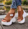 Sapatos de Malha Peep-Toe Novos e Modernos de Verão, Saltos Plataforma Estilo Fada, Sandálias Esportivas de Malha Fly com Salto Plataforma Grossa para Mulheres