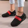 Zapatos para Mujer de Suela Gruesa con Amortiguación de Aire, Malla Transpirable Hueca, Puntera Reforzada, Mocasines sin Talón, Zapatos Perezosos para Mujer de Comercio Exterior Talla Grande