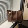 Bolso Tote Urbano Simple Transfronterizo para Mujer 2025 Bolso de Hombro de Moda y con Atmósfera para Mujer Bolso Simple de Gran Capacidad para la Axila