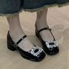 Sapatos de salto médio femininos com fivela quadrada e strass, estilo francês, 2023, salto grosso, bico quadrado, fivela, cinto, sapatos Mary Jane