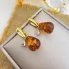 Brincos de Zircônia em Forma de Gota Estilo Retro de Hong Kong, Modernos e Elegantes, Brincos Estilosos e Versáteis para Mulheres Atacado