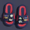 Chinelos infantis de urso de desenho animado verão 2025 novos para meninos, para interior, casa, banho, antiderrapantes.