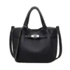 Bolsa para el trabajo, Lujo ligero de nicho estilo coreano 2026 Nueva moda, Bolso tipo cesta cubo, Bolso de mano retro simple para mujer