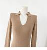 Vestido de Tricô Cat Ning Outono e Inverno Três Cores Gola V Cor Sólida Manga Longa Slim Fit Fenda Cincha na Cintura Bodycon Emagrecedor