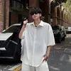 Traje de Camisa con Protección Solar de Seda de Hielo Azul Cielo Triacetato para Hombre Verano Cleanfit Atractivo Conjunto de Camisa de Manga Corta y Pantalones Cortos