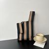 Bolsa Tricotada com Senso Avançado Nova Bolsa de Pulso de Desenho Animado Bolsa de Férias Bolsa de Mão Nicho Versátil Bolsa de Mão Bolsa de Presente