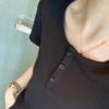 Top Coreano de Color Sólido con Cuello Redondo y Mangas Cortas para Mujer 2024 Verano Nuevo Estilo Coreano Camiseta Elegante Adelgazante Camiseta Básica
