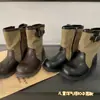 Botas estilo Martin patchwork retrô para meninas, nova coleção outono 2026, patchwork de lona e couro, altura média da panturrilha, sola macia, botas de moda infantil