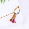 Llavero con Colgante de Borla y Hebilla de Anillo de Color Degradado Tejido a Mano Adorno Vintage Colgante de Estilo Étnico Borla