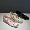 Sapatilhas de Ballet Estilo Fada Francesa 2026 Novo Modelo de Verão Sapatos Mary Jane com Laço de Fita de Uma Tira com Salto Grosso e Bico Baixo