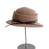 Elegante Sombrero de Copa con Lazo para Mujeres de Sociedad Otoño/Invierno Casual Versátil Gorro de Punto Temperamento Femenino de Moda Sombrero de Pescador