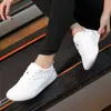Nuevos zapatos de hombre de horma ancha, zapatos de mujer para caminar, zapatos de punta ancha, transpirables, suela suave, para pareja, tejido fly, zapatos deportivos para conducir
