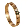 2025 Nuevo Pulsera Dorada para Mujer Acero Inoxidable Incrustada con Circonita Flor de Seis Pétalos Pulsera Abierta Venta Caliente Transfronteriza Venta al por Mayor