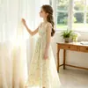 Ropa Infantil Transfronteriza para Niños Mayores, Nuevo Estilo de Verano Vestido de Tirantes Florales, Elegante Vestido sin Mangas de Longitud Media con Lazo para Niñas Jóvenes