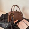 Bolsa pequena vintage feminina outono e inverno all-match 2025 nova moda bolsa de ombro crossbody feminina bolsa de travesseiro portátil para deslocamento diário