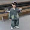 Traje de Mezclilla Suave para Niños Primavera y Otoño 2025 Nuevo Guapo Bebé Otoño Niño Pequeño Estilo Coreano Traje de Tres Piezas Streetwear