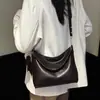 Bolsa Feminina de Grande Capacidade 2026 Nova Nicho Retrô Bolsinha de Ombro para o Dia a Dia Bolsa Transversal Simples de Alta Qualidade