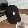 Gorra de béisbol estándar R color rojo vino para mujer Circunferencia de cabeza grande que hace que la cara se vea pequeña versátil pareja a prueba de sol casual de copa blanda con visera hombres