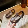 Zapatos coreanos para niños, zapatos de cuero de suela blanda, modernos y elegantes, de corte bajo, versátiles, estilo retro de princesa, zapatos planos de un solo color para niñas, a la moda