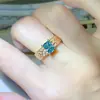 Anillo de Moissanita Raydian Verde Oro Rosa Cuadrado Largo Cuatro Garras Anillo de Diamante Edición Ancha Temperamento para Compromiso Anillo de Diamante para Mujer