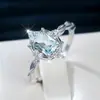 Anillo Rectangular Biselado de Plata de Ley Hueca Color Azul Claro Marino, Estilo Princesa Fresco y Dulce, Versátil para Mejores Amigas y Novias