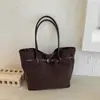 Bolsa Textura Fosca Retrô Nova 2025 Estilosa para o Dia a Dia Bolsa de Ombro Única Bolsa Tote Grande Capacidade Feminina de Mão