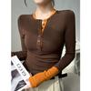 Camisa Base Falsa Duas Peças 2026 Novo Estilo Feminino Primavera e Outono Slim Fit Manga Longa Camiseta Top Interno com um Visual Estiloso